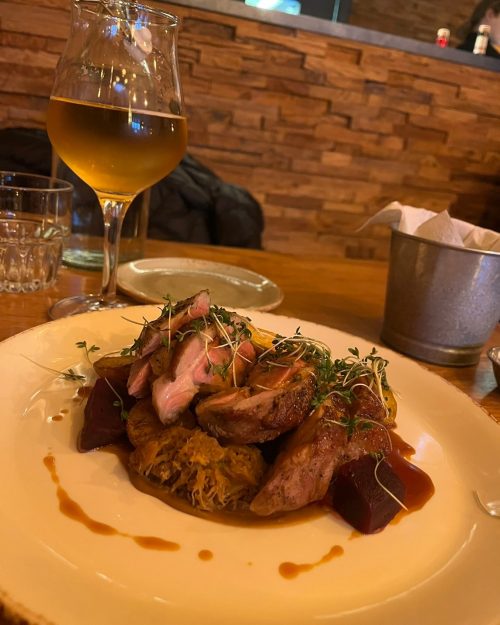 Old Iceland Restaurantでいただいたラム肉料理