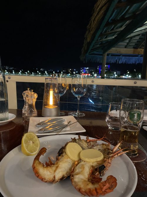 夜景も美しかったル ルーフ