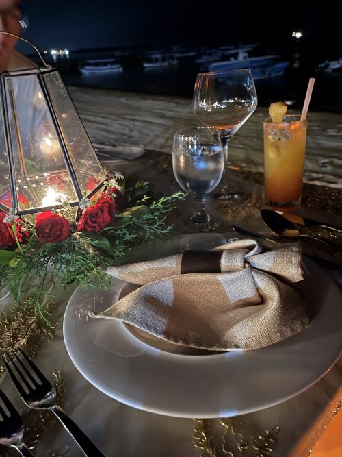 ロマンチックなキャンドルディナー