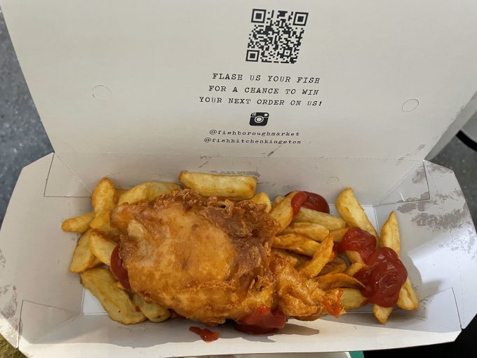 バラマーケットでフィッシュ&チップスを食べました