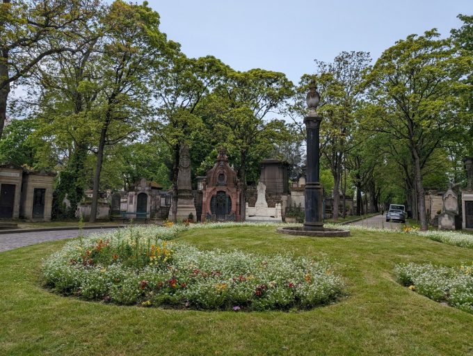 モンマントル墓地