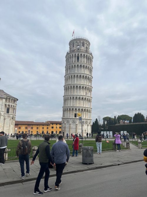 ピサの斜塔