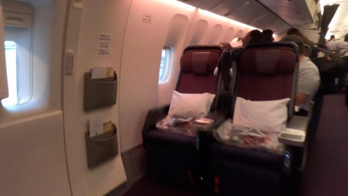 快適なJALのプレミアムエコノミークラス