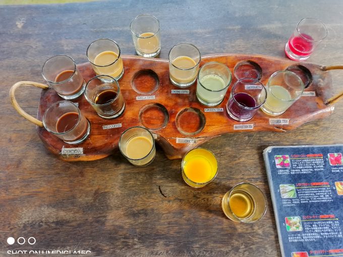 コーヒーのほか、お茶の試飲も