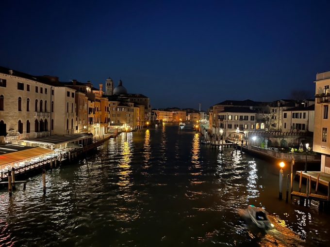 夜のベネチアの景色も美しかったです