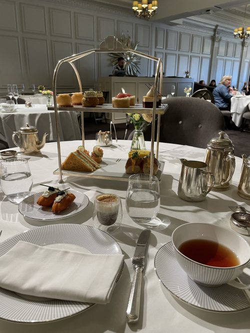 到着日ハロッズにてアフタヌーンティー