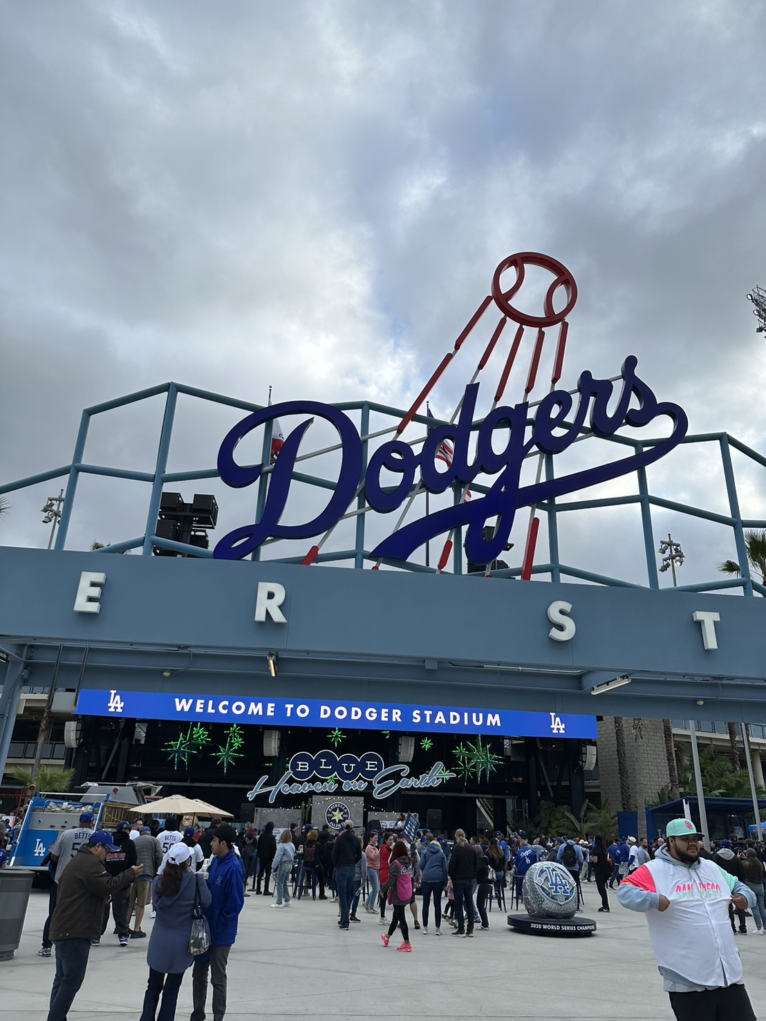 ドジャースタジアム