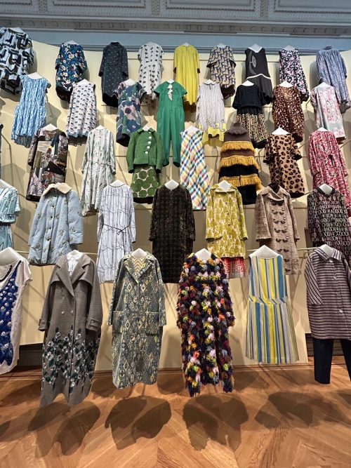 スウェーデン国立美術館にて開催中の「ミナ ペルホネン」の特別展