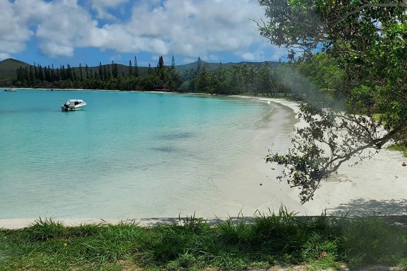 イルデパン島カヌメラ湾