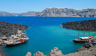 街並が美しい島の中心地 フィラ