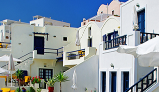 街並が美しい島の中心地 フィラ