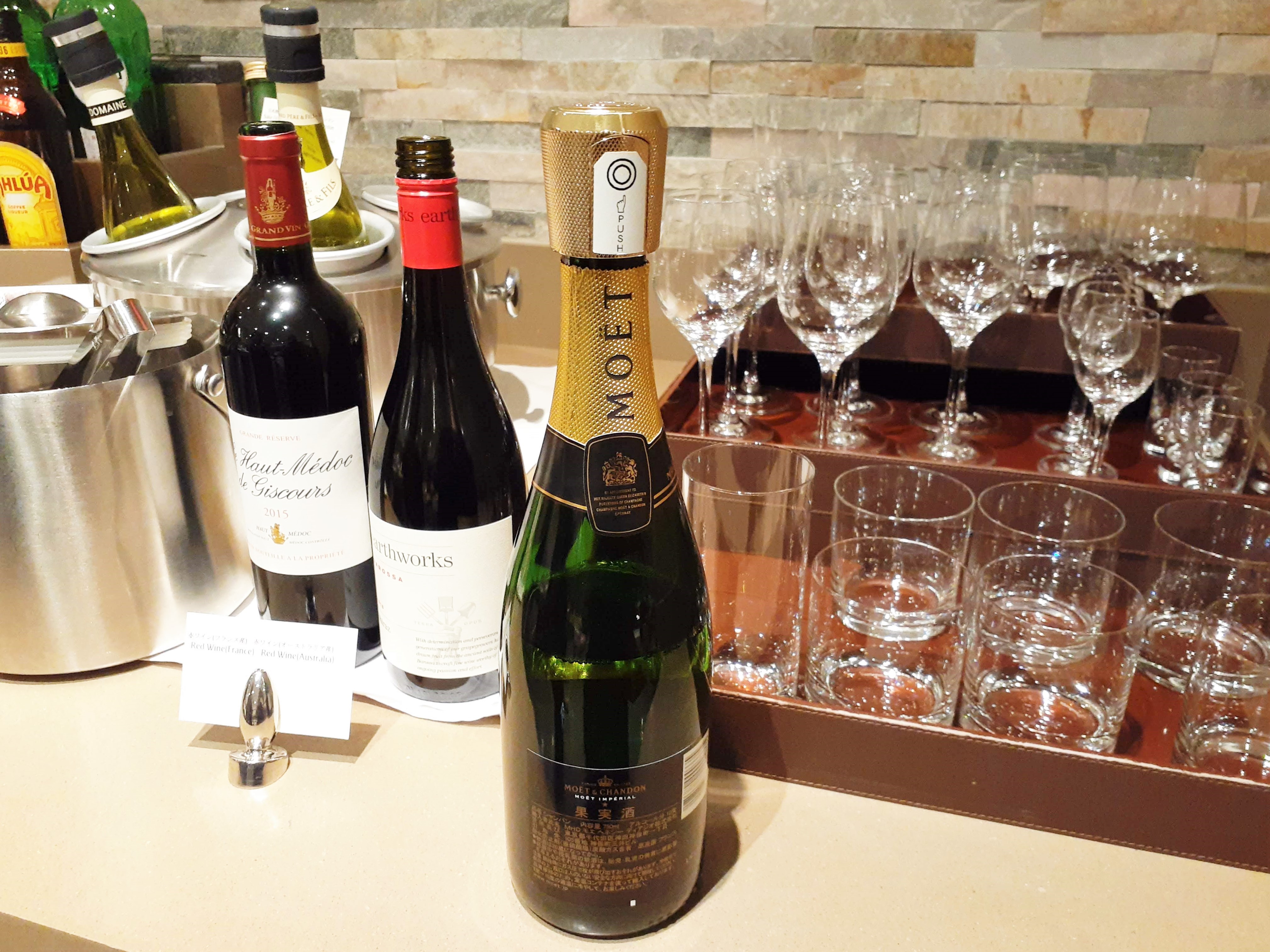 エミレーツラウンジ成田