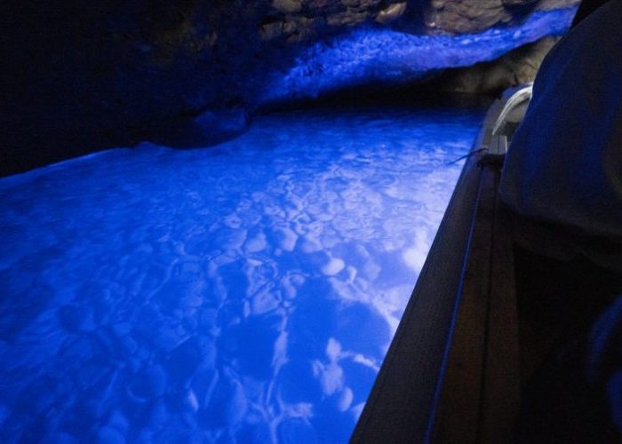 青の洞窟クルーズ