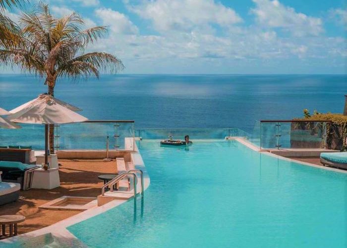 目の前はひたすら美しい海！