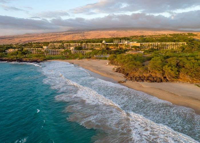 ホテルの目の前にはハパナ湾