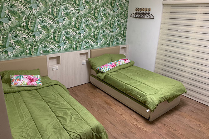 広々としたベッドルーム