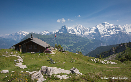 美しく変化に富んだ風景を楽しみながらハイキングもエミレーツ航空で行くヨーロッパ(チューリッヒ)の魅力