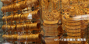 エミレーツ航空で行くドバイで見どころスポットのひとつ、ゴールドスーク