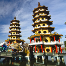 高雄を代表する景勝地蓮池潭