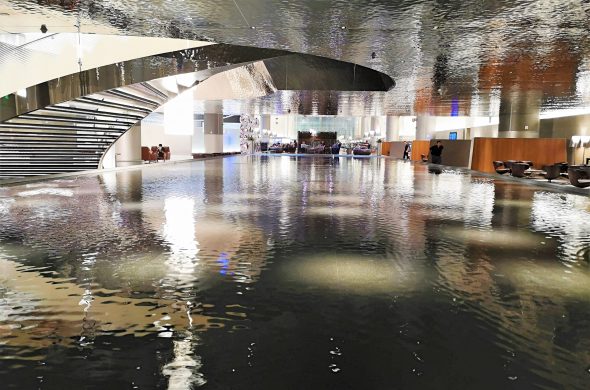 ドーハ空港ラウンジ噴水