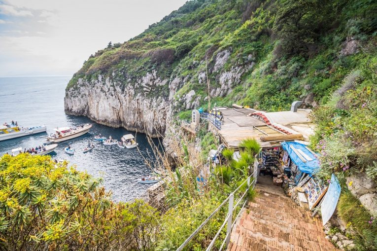 カプリ島　青の洞窟　陸路