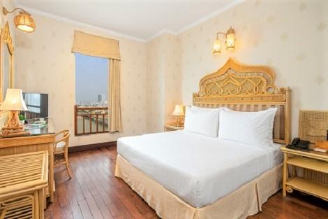 センリバー ホテル　(※旧グリーン プラザ ホテル)