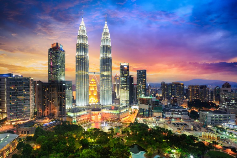 マレーシアの首都クアラルンプールの夕焼け