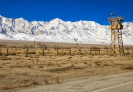 マンザナール・日系アメリカ人強制収容所3×4