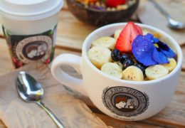 açaí bowl in Hawaii