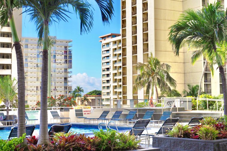 aston-waikiki-banyan pool at outside