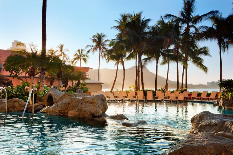 helumoa pool royal hawaiian hawaii hotel