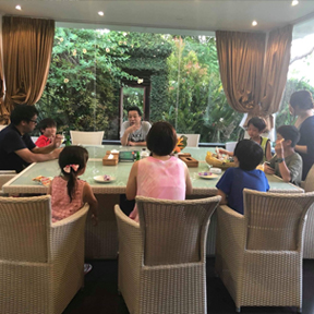 アニキとの交流の様子