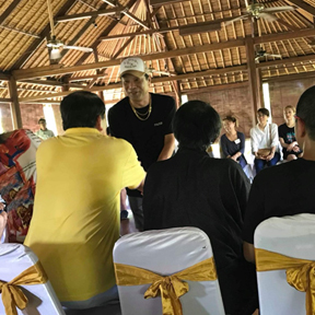 アニキとの交流の様子