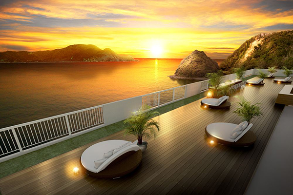 屋上テラスからの夕日も格別