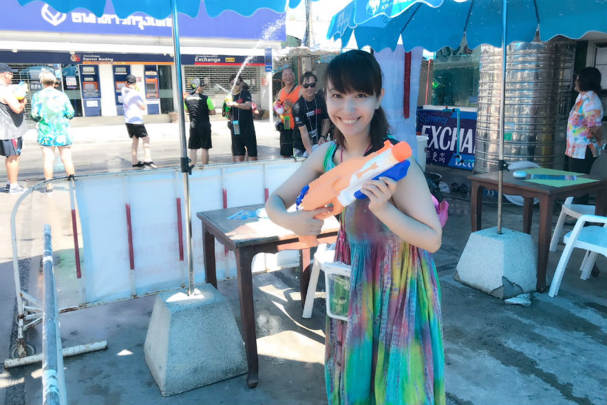 水鉄砲で戦闘準備完了！