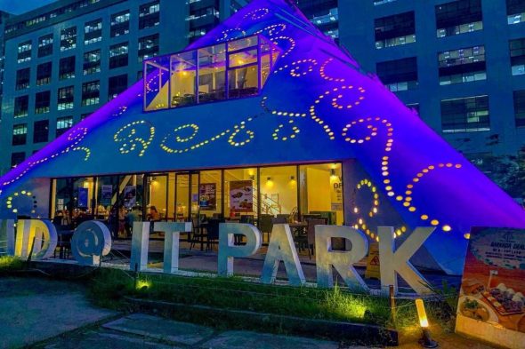 ITPark内のThe Pyramid