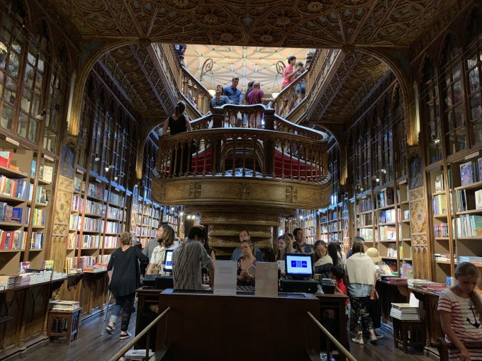 世界一美しい書店