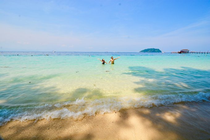 どこまでも広がる綺麗なエメラルドグリーンの海に大感動！