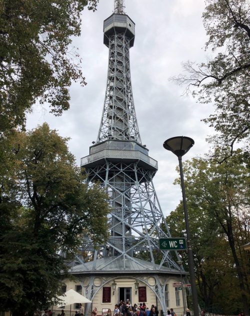 「ペトシーン公園」の展望台