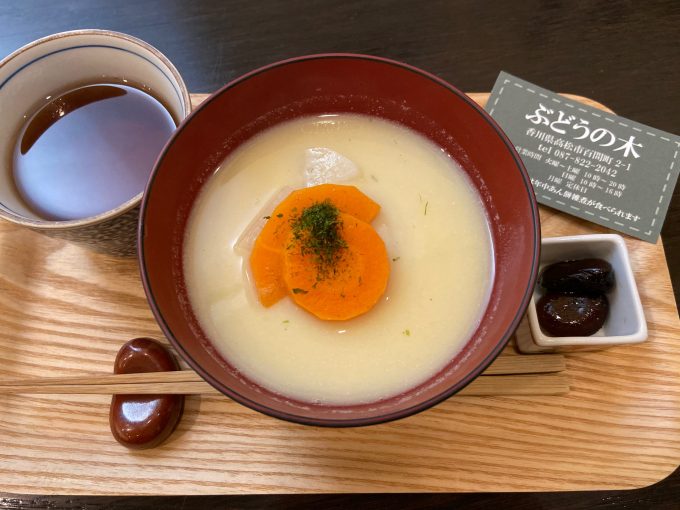 香川県のあんもち雑煮