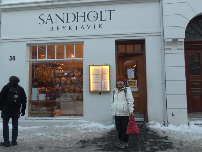 レイキャビック市内のパン屋さん「sandholt」