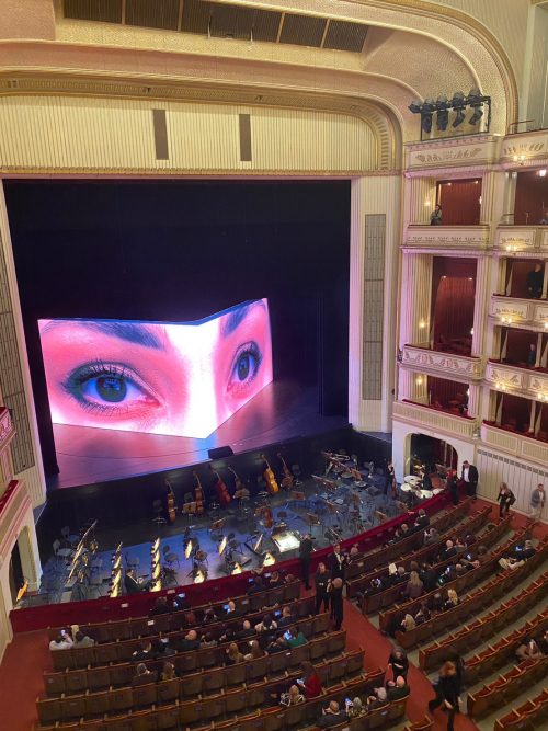 ウィーン国立歌劇場の館内
