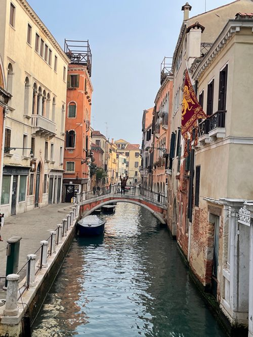 小さい橋からの眺め