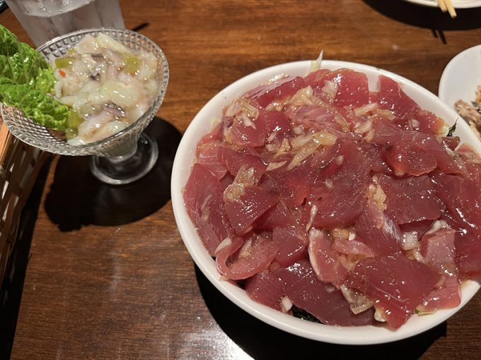 ポキ丼とタコわさ