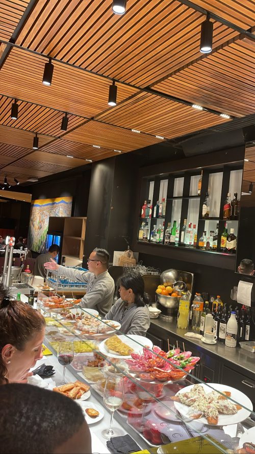 タパスレストラン「Vinitus」