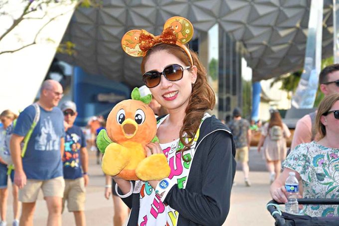 エプコットでお気に入りのオレンジバードと♪