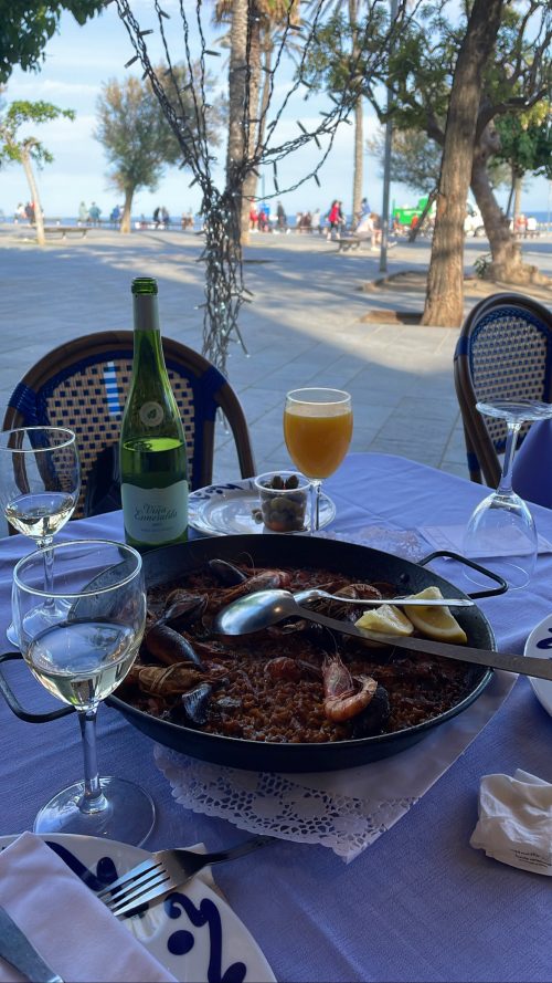 本場のパエリアを堪能しました!