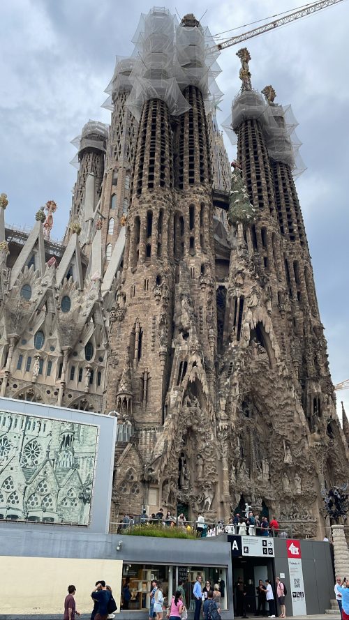 念願のサグラダファミリアへ!