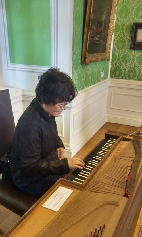 クラビコードを弾かせていただきました