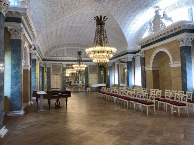 ケーテン城 鏡の間